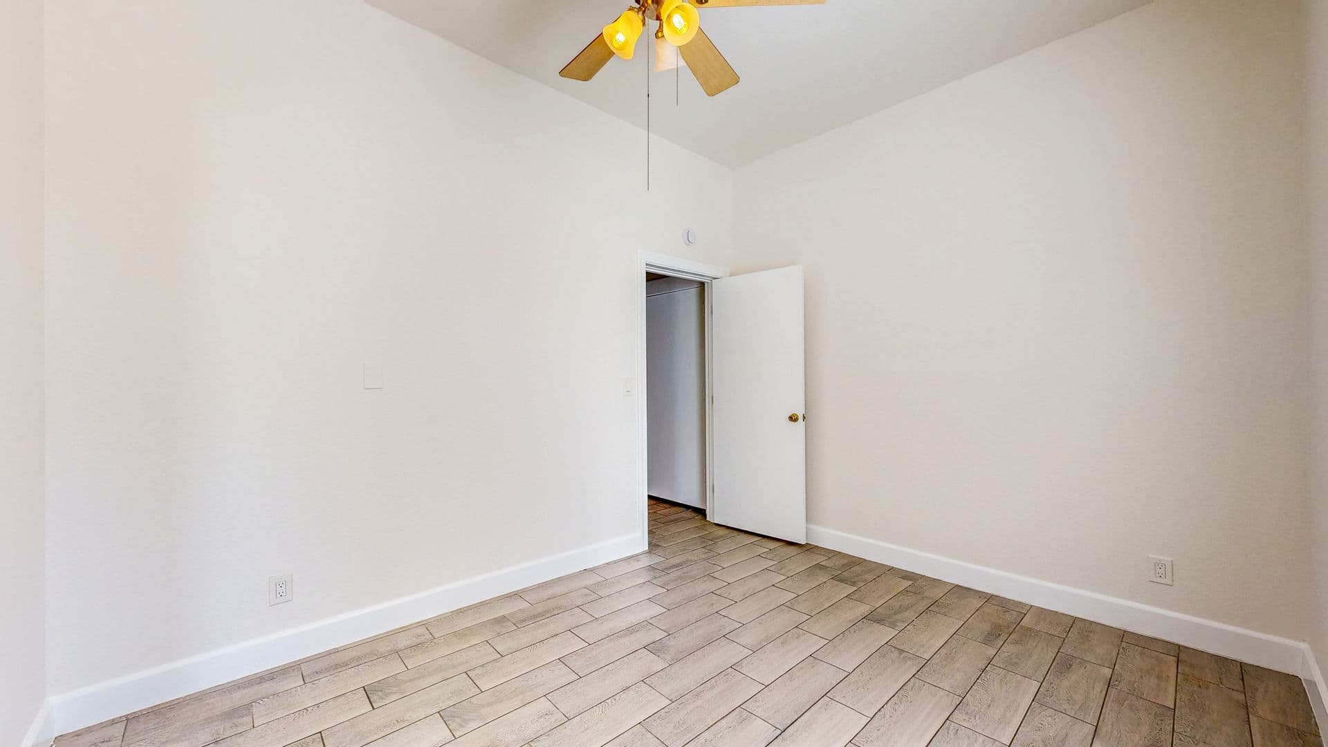 Healdsburg Apartment: 425 North Street -House