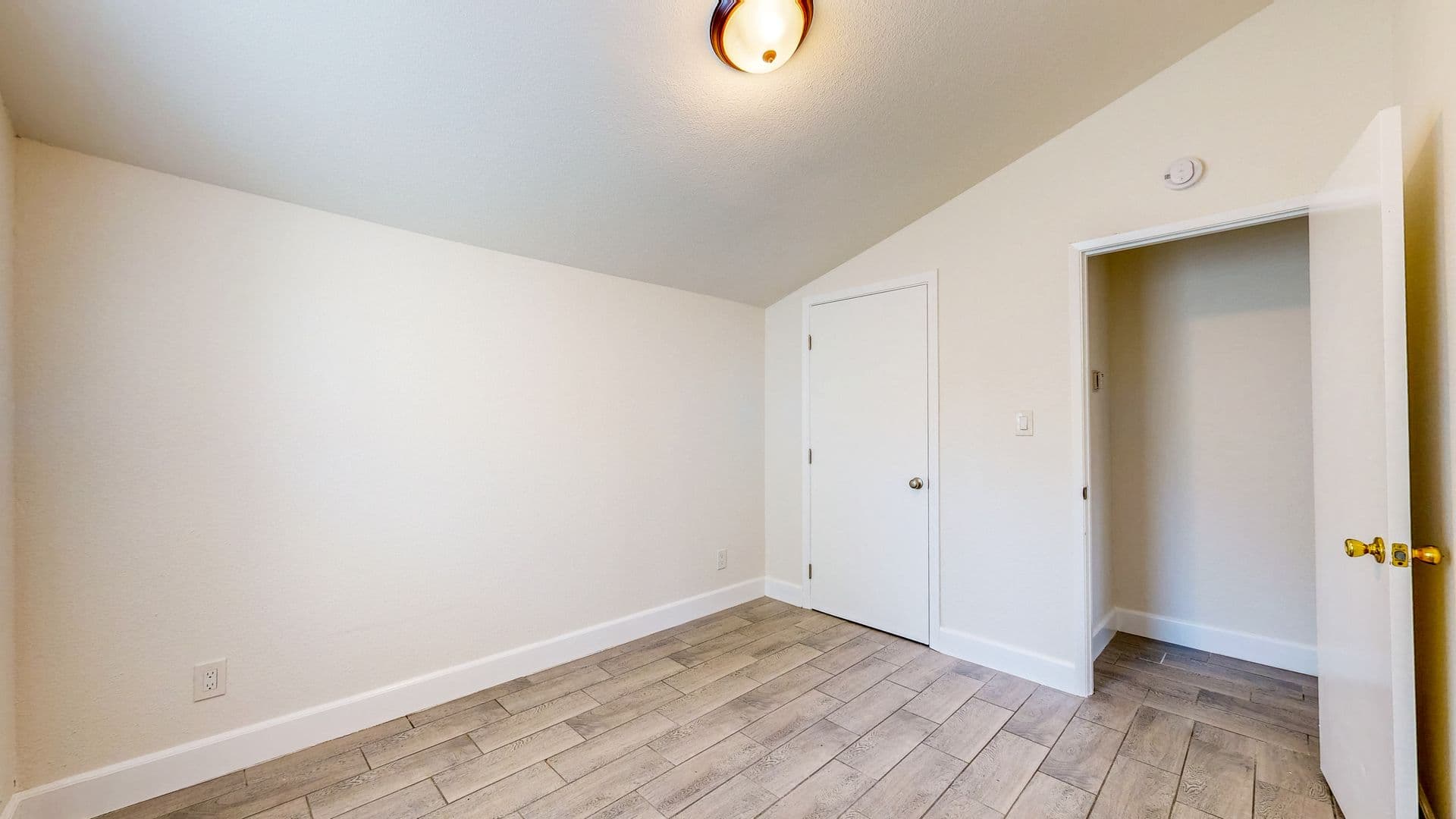 Healdsburg Apartment: 425 North Street -House