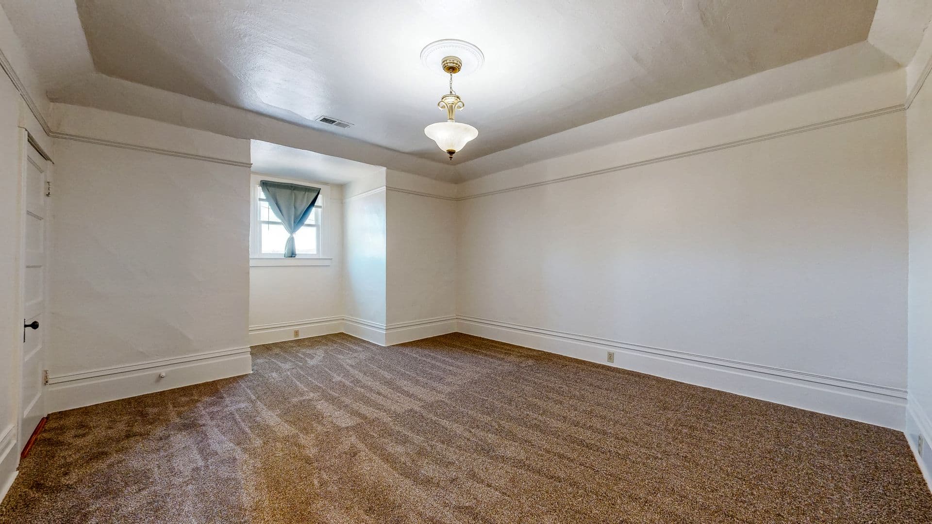 Petaluma Apartment: 407 Kentucky St.