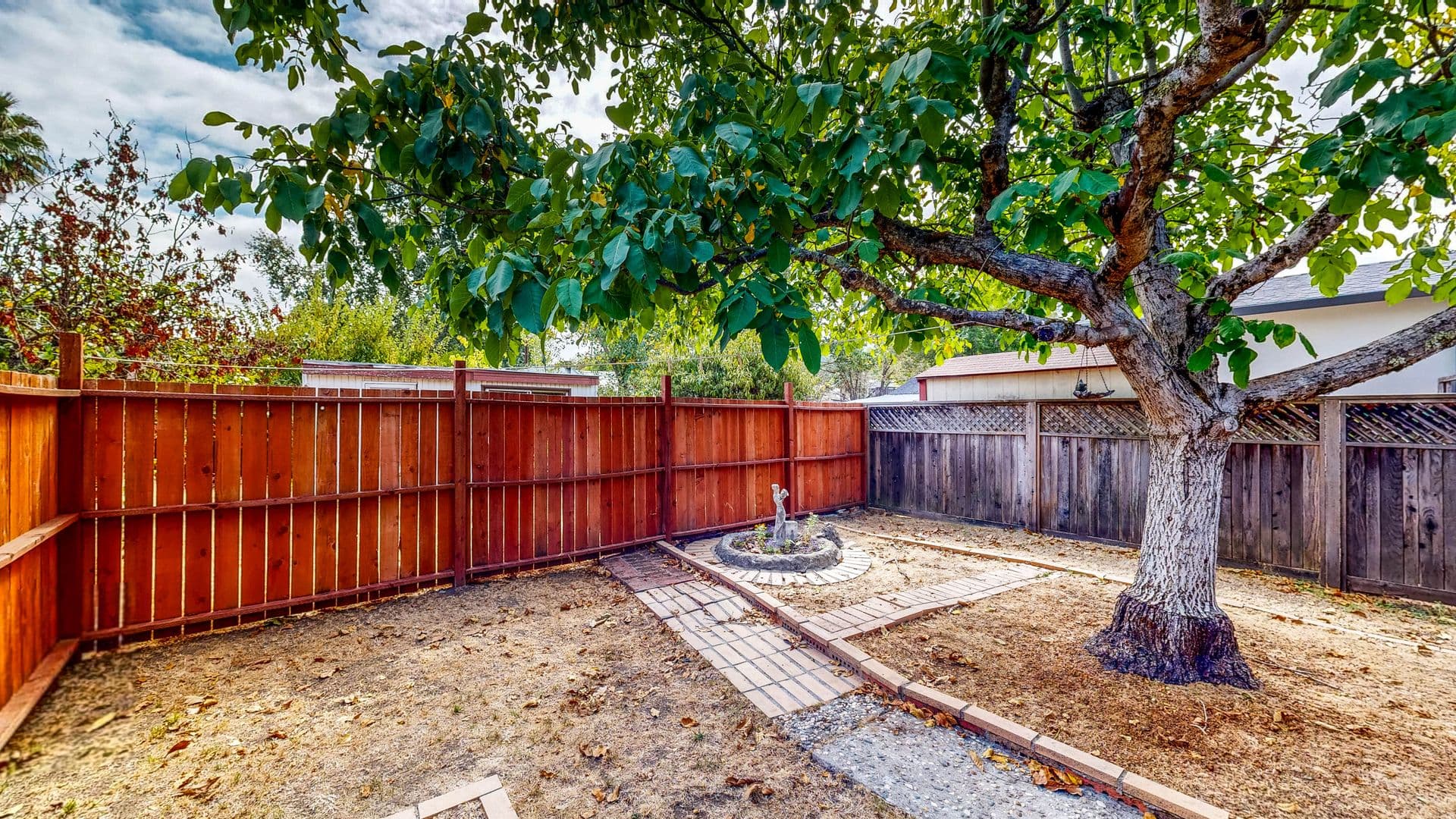 Calistoga House: 1426 3rd St,