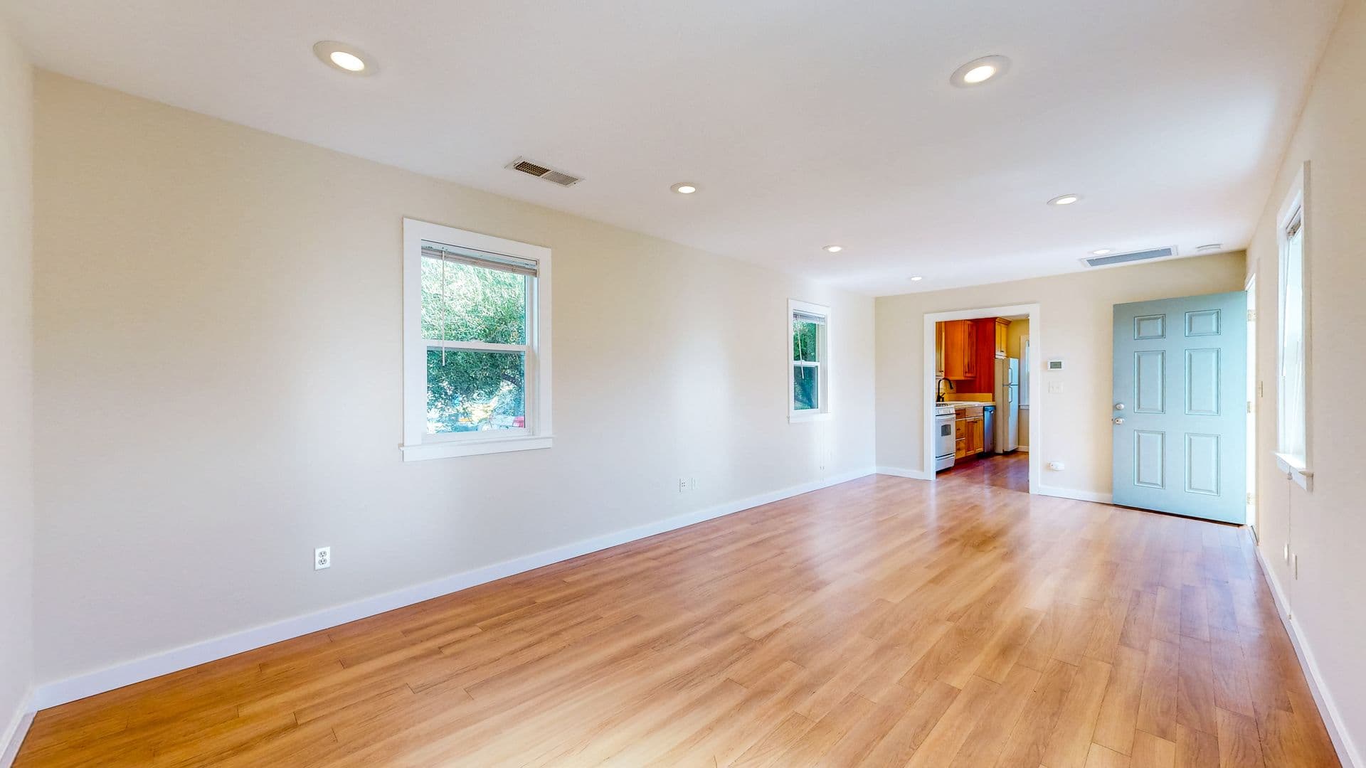 St Helena Apartment: 871 Dowdell Ln,