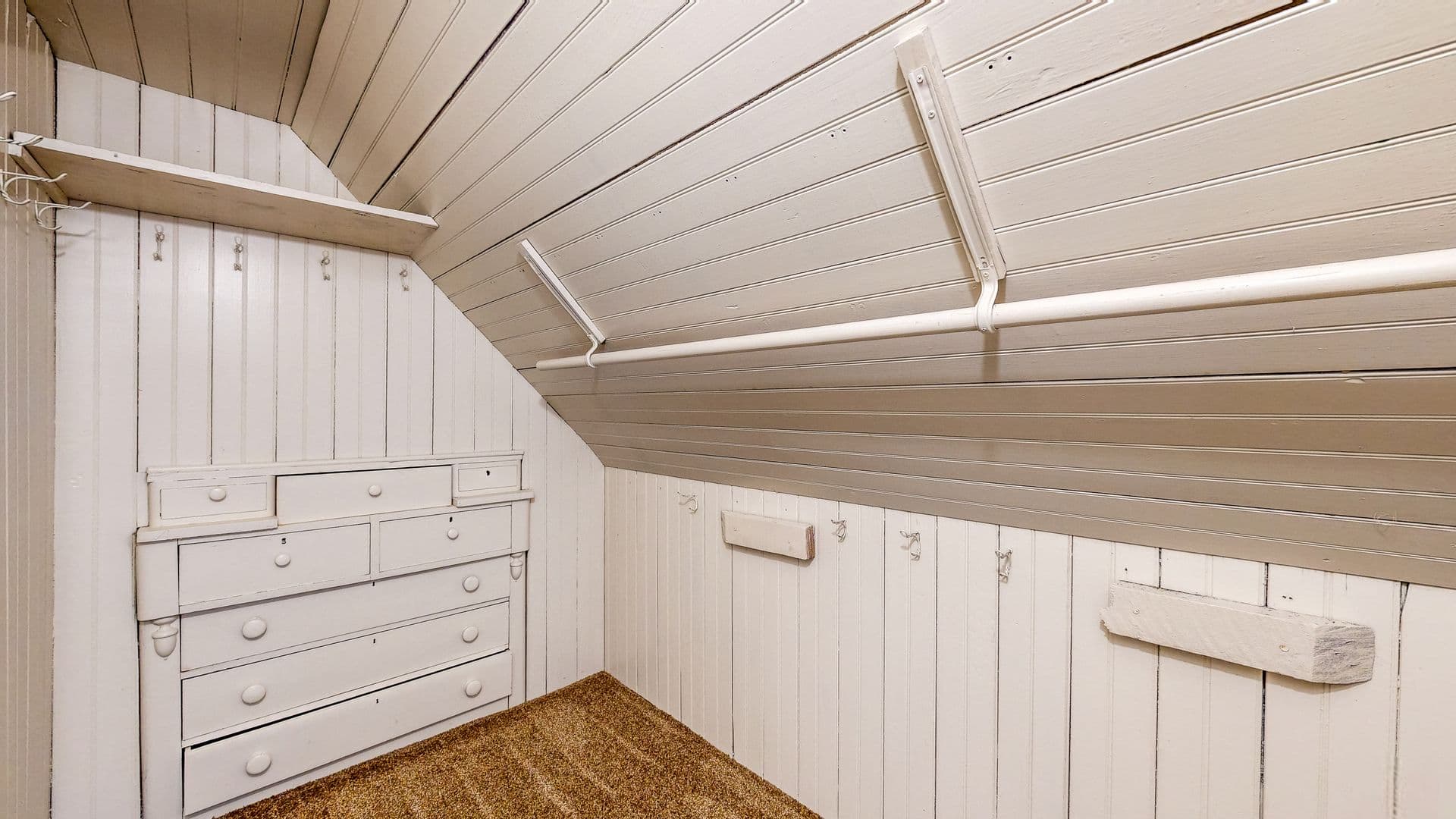 Petaluma Apartment: 407 Kentucky St.