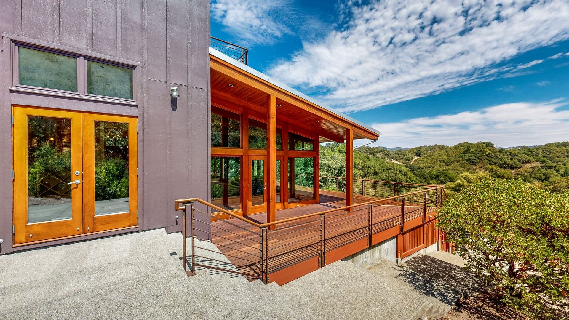 Santa Rosa House: 812 Leslie Creek Lane