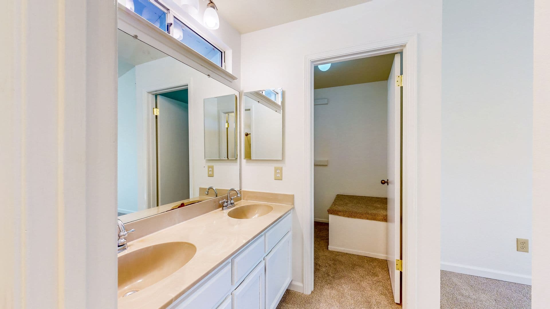 Santa Rosa House: 2266 Coventry court