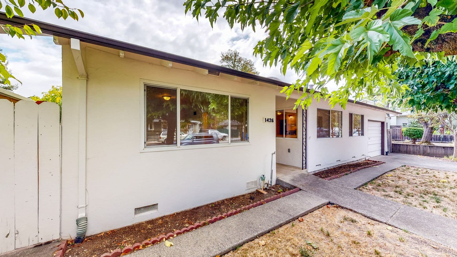Calistoga House: 1426 3rd St,