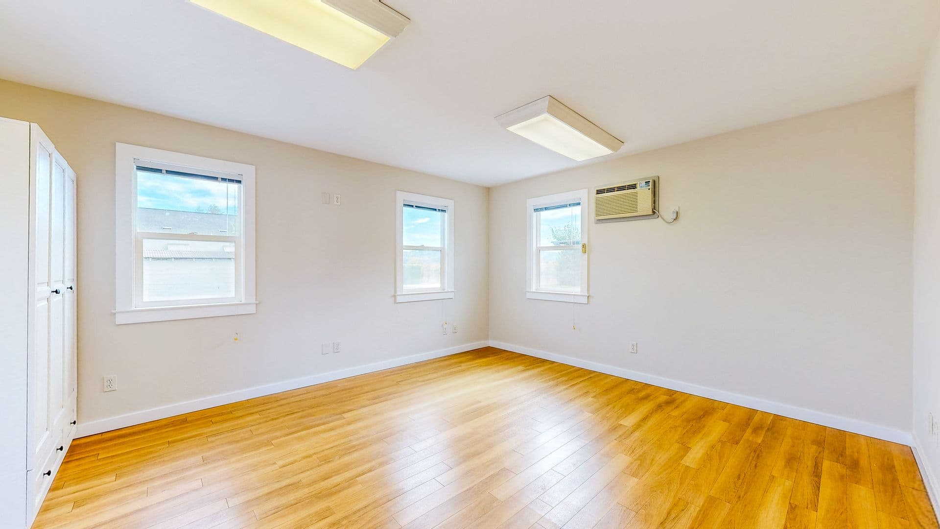 St Helena Apartment: 871 Dowdell Ln,
