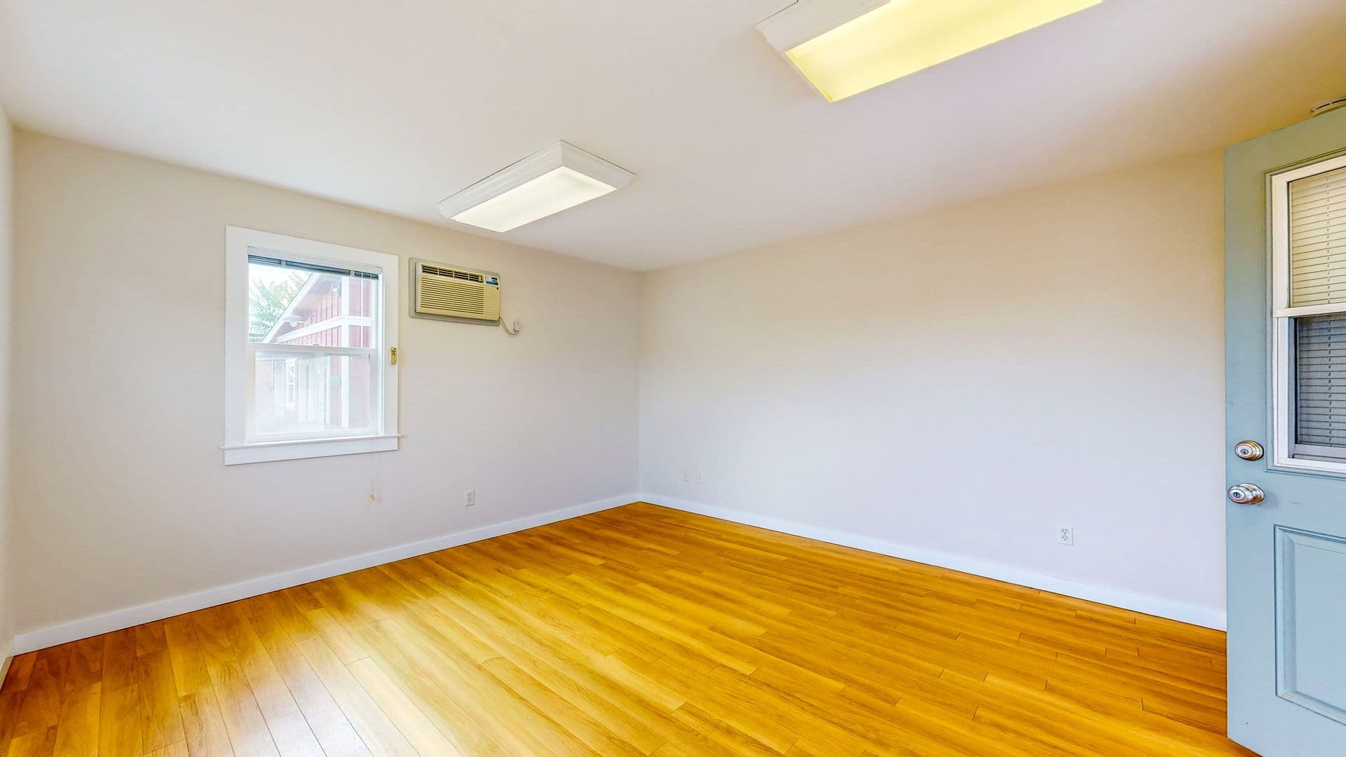 St Helena Apartment: 871 Dowdell Ln,