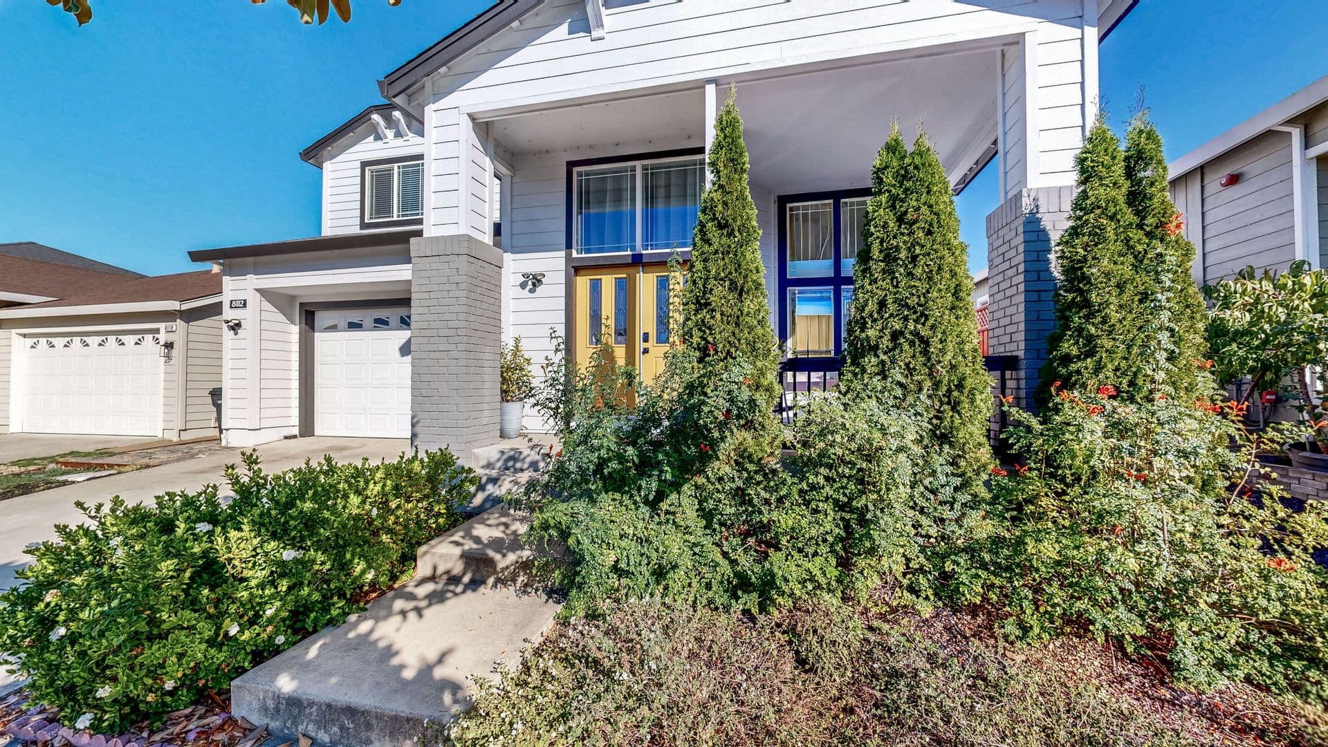 Windsor House: 8112 Luisa Way