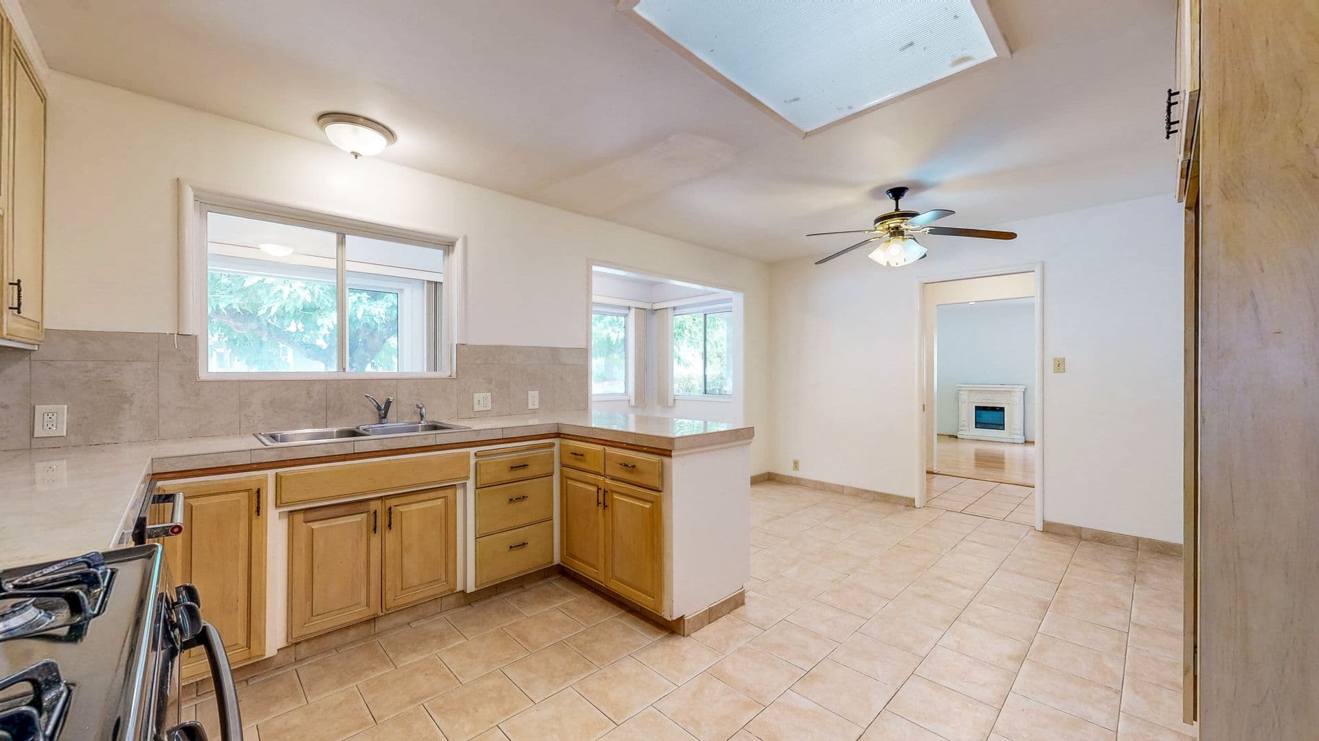 Calistoga House: 1426 3rd St,