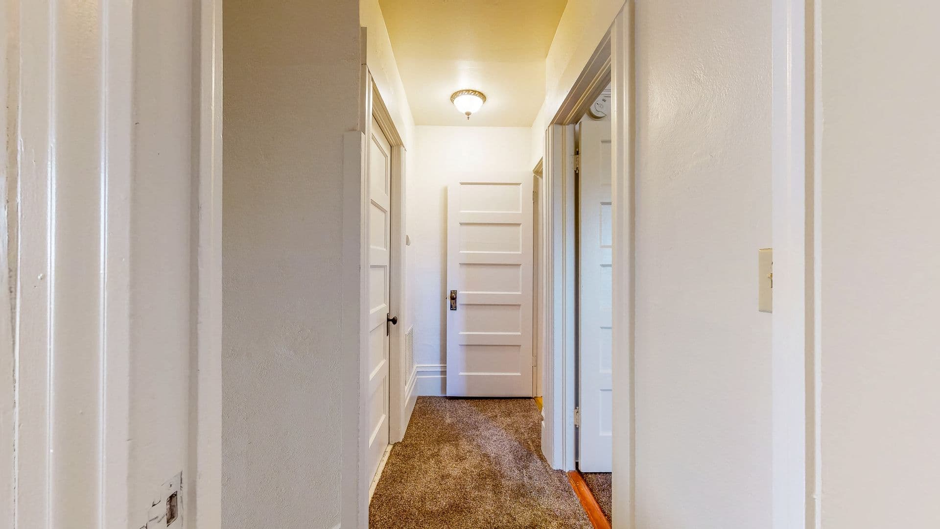 Petaluma Apartment: 407 Kentucky St.