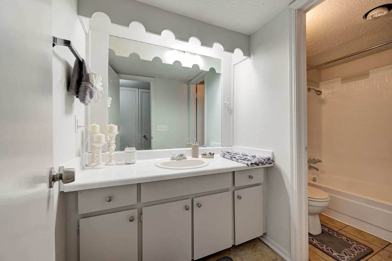 Midwest City Apartment: 7020 East Reno Ave