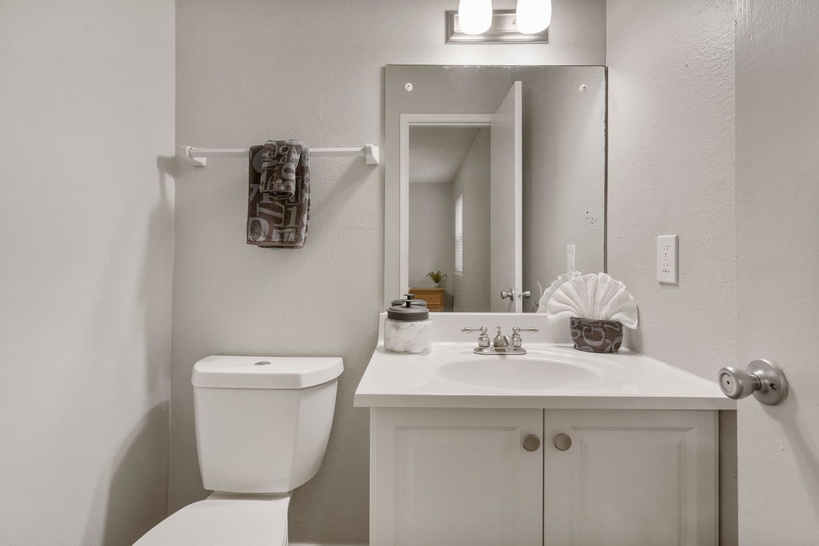 Tulsa Apartment: 10149 E. 32nd St
