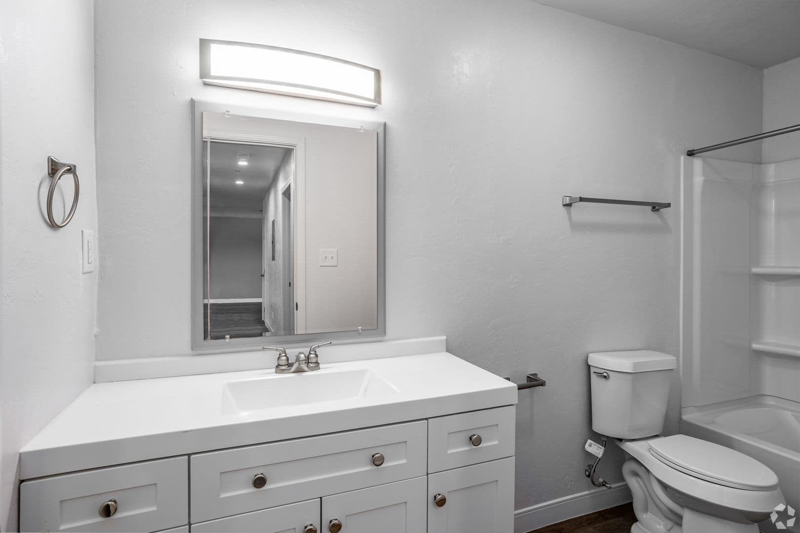 Oklahoma City Apartment: 2700 Indian Creek Blvd