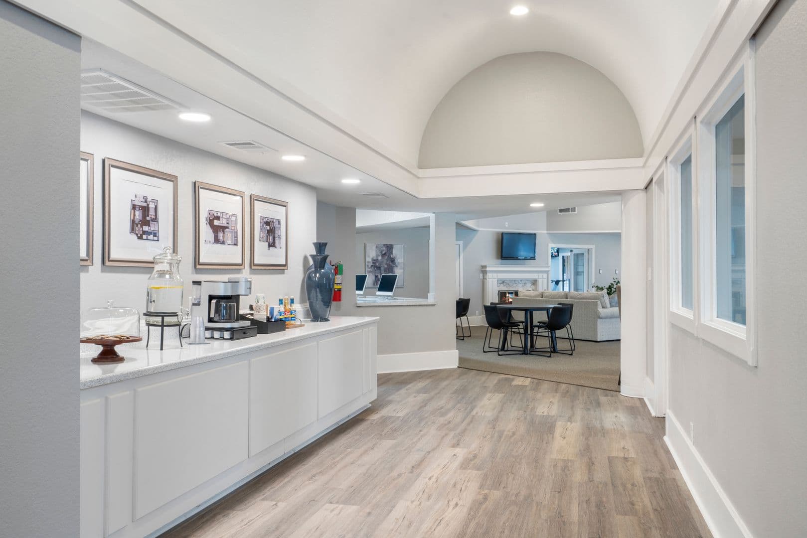 Tulsa Apartment: 10011 S Sheridan Road