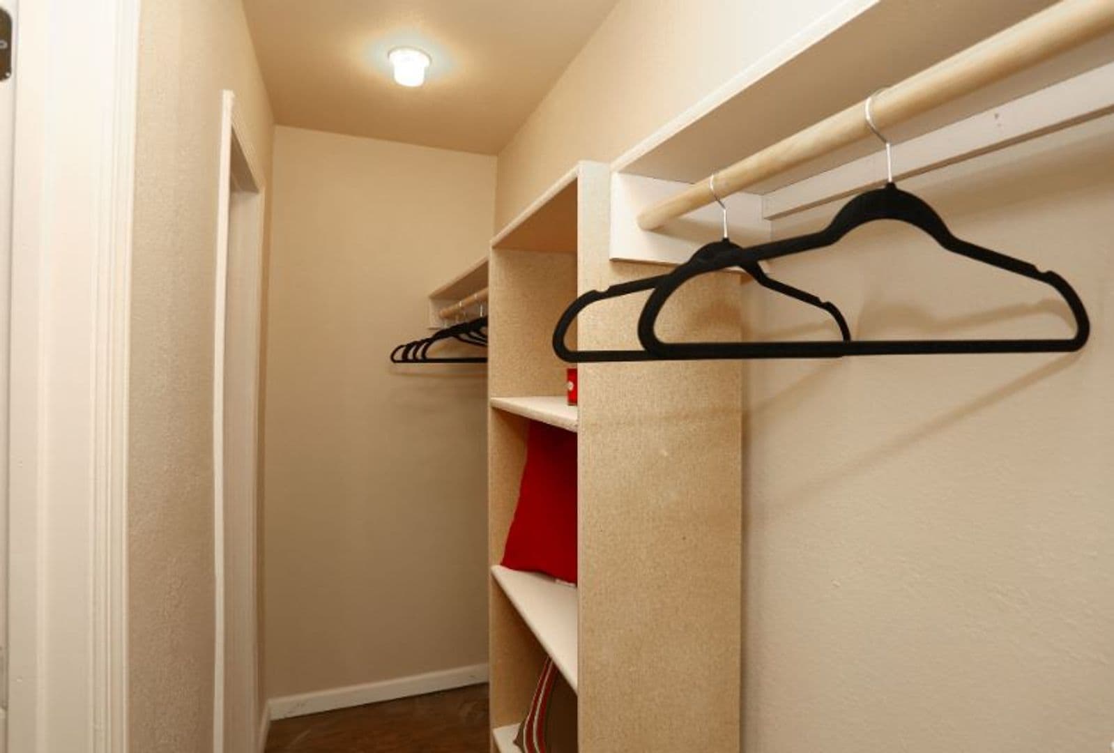 Norman Apartment: 2400 W Brooks St