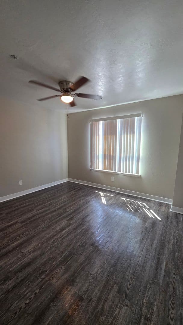 Oklahoma City Apartment: 2700 Indian Creek Blvd