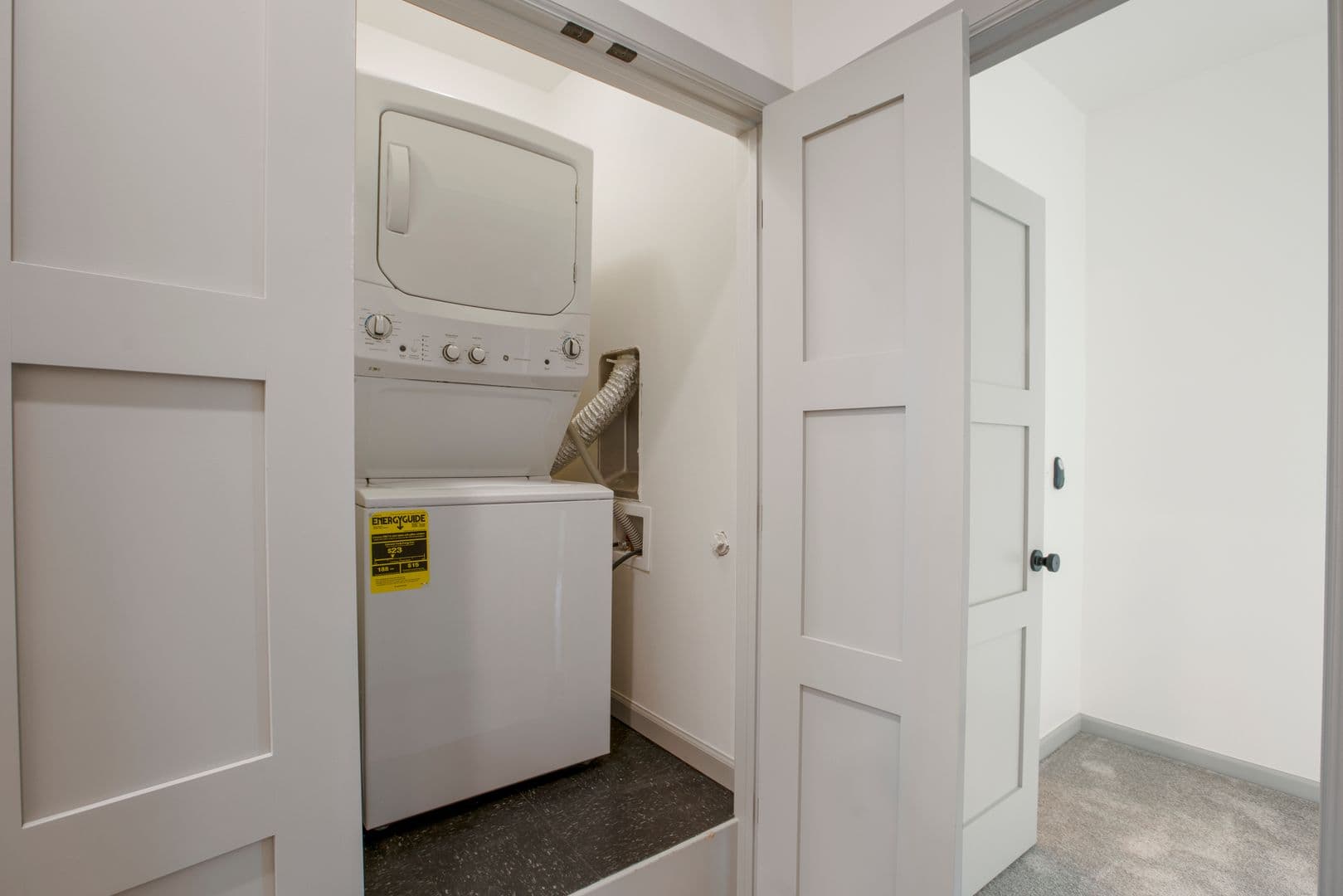 Tulsa Apartment: 1411 S Quaker Ave