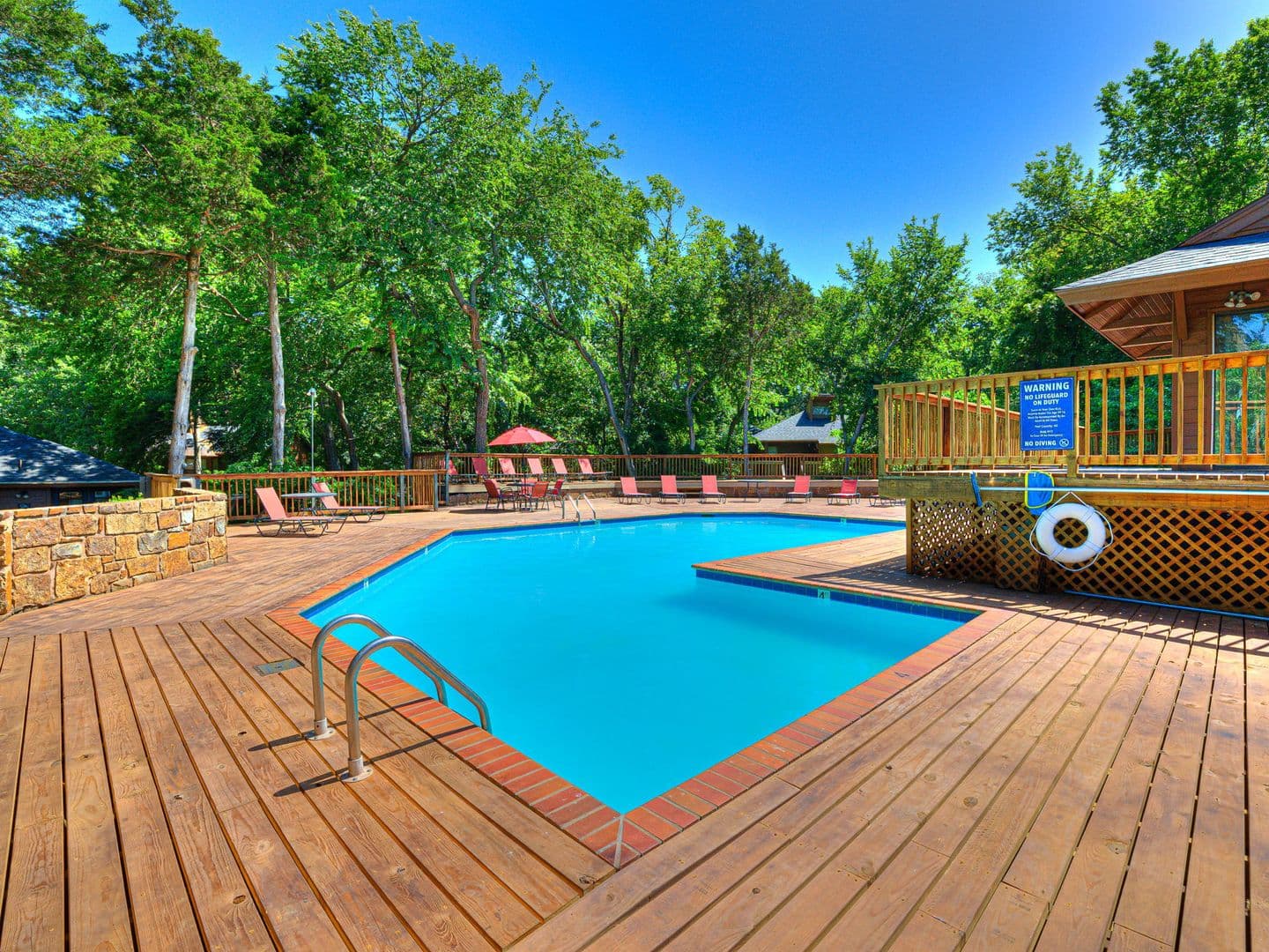 Norman Apartment: 1100 Oak Tree Ave