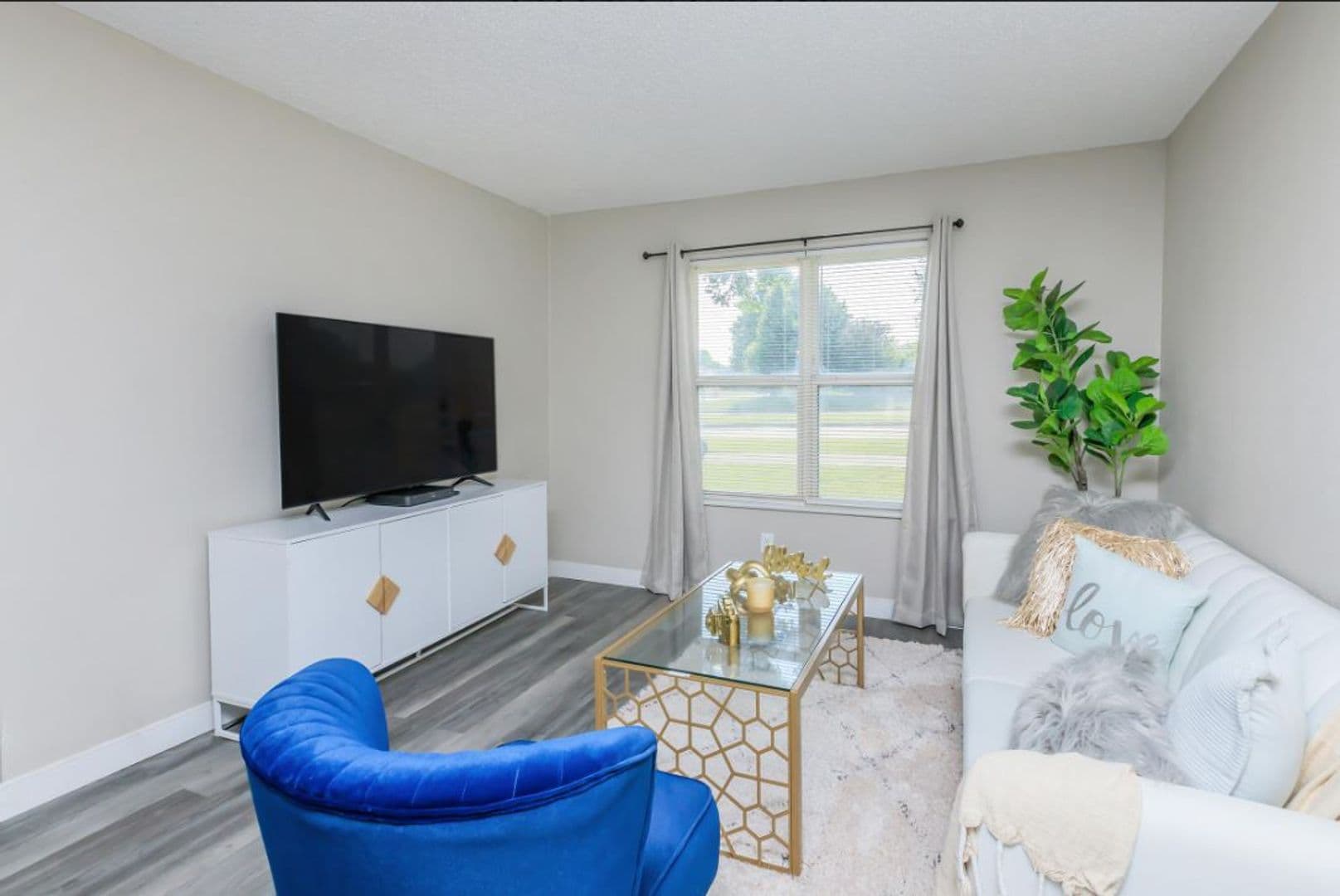 Oklahoma City Apartment: 2700 Indian Creek Blvd