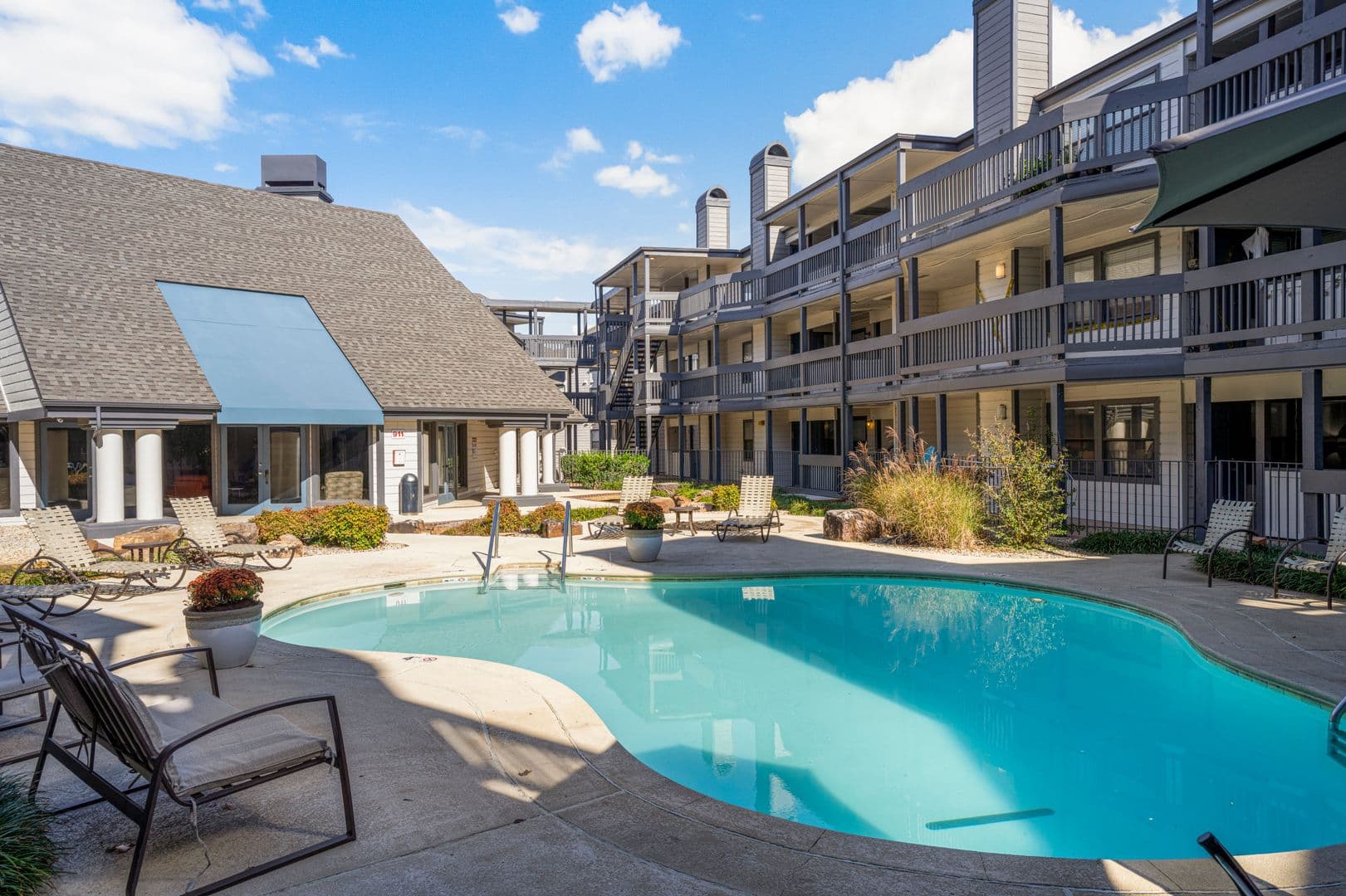 Tulsa Apartment: 10011 S Sheridan Road