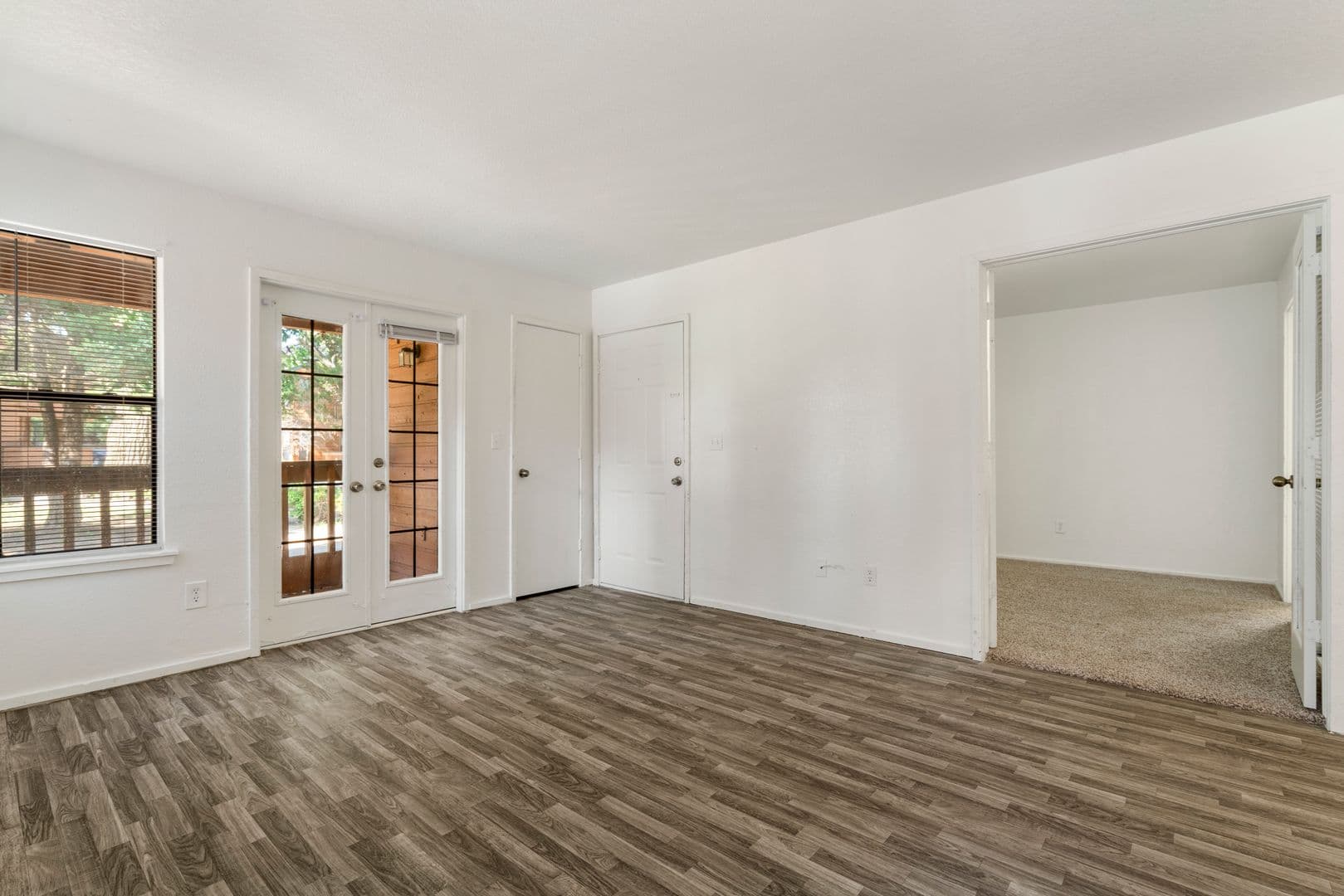 Norman Apartment: 3001 Oak Tree Ave