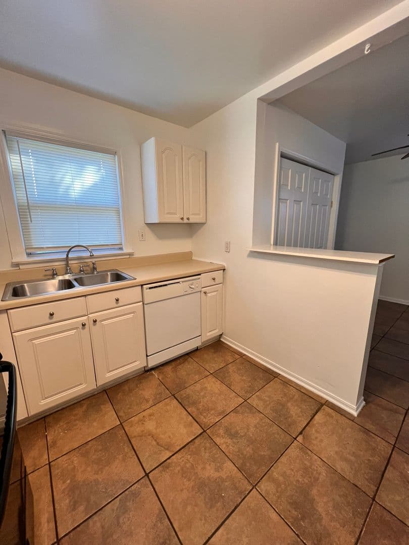 Tulsa Apartment: 334 E. 46th Street