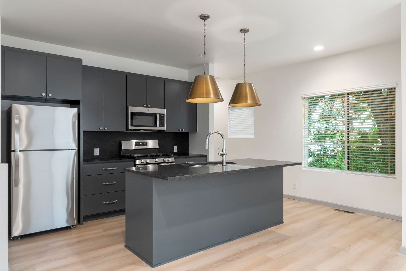 Tulsa Apartment: 1411 S Quaker Ave
