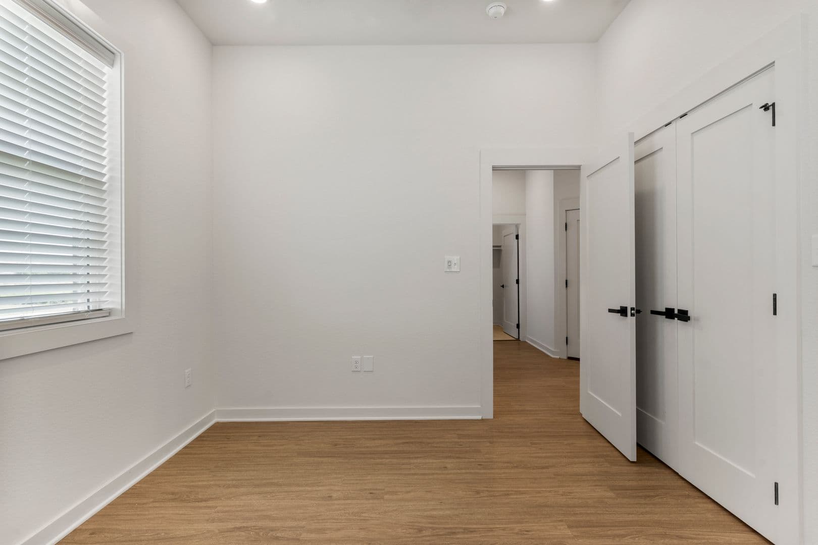 Tulsa Townhome: 17450 W Dearborn Str