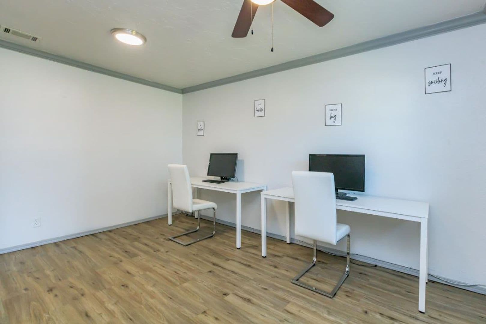Oklahoma City Apartment: 2700 Indian Creek Blvd