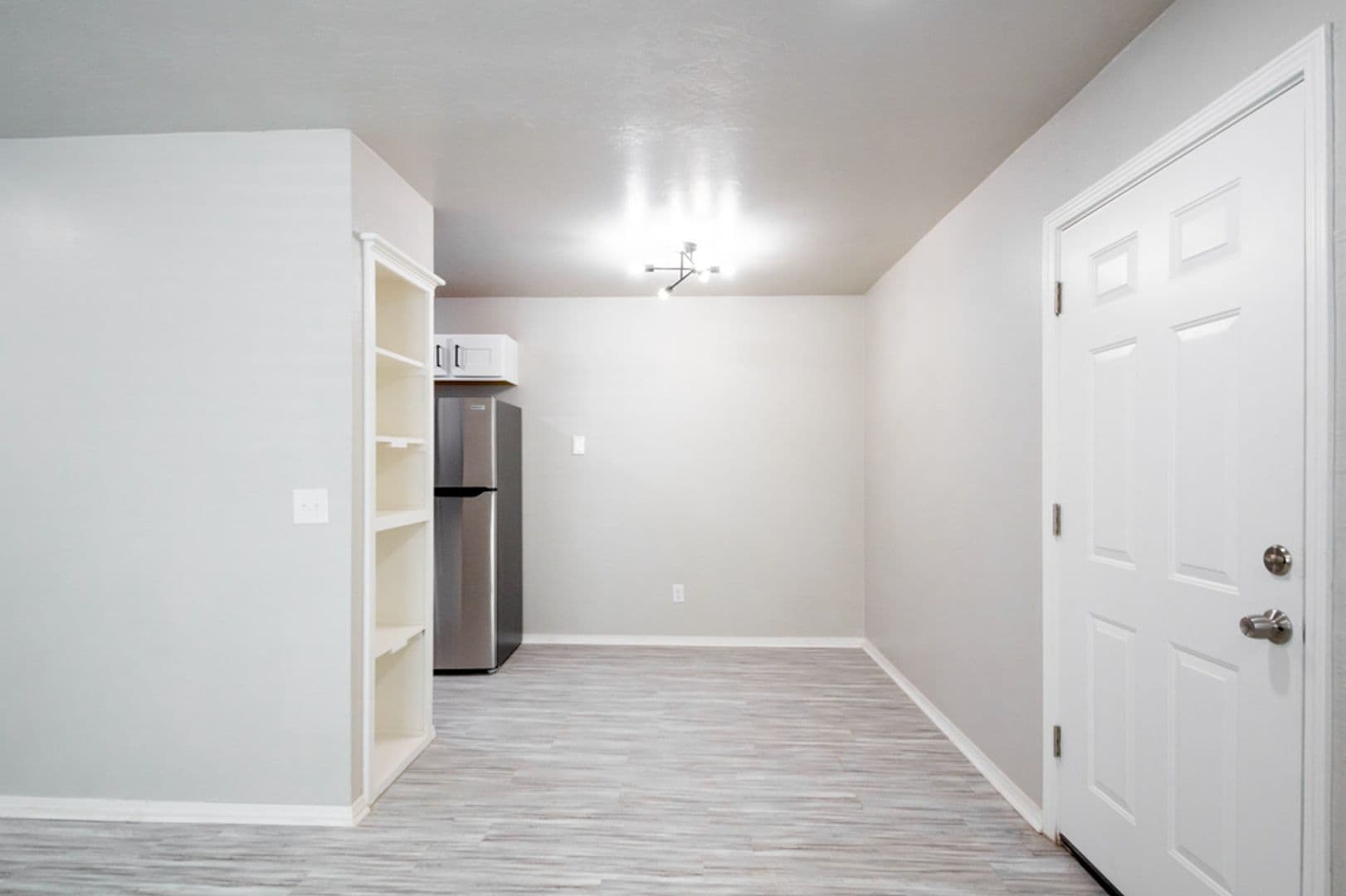 Norman Apartment: 917 24th Ave SW