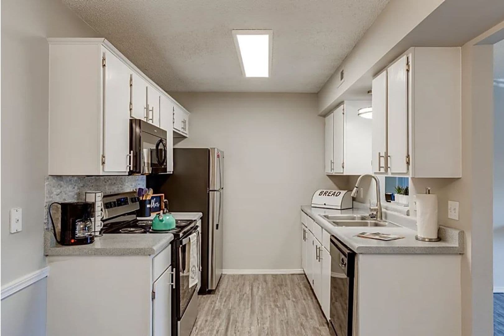 Norman Apartment: 1900 Renaissance Dr