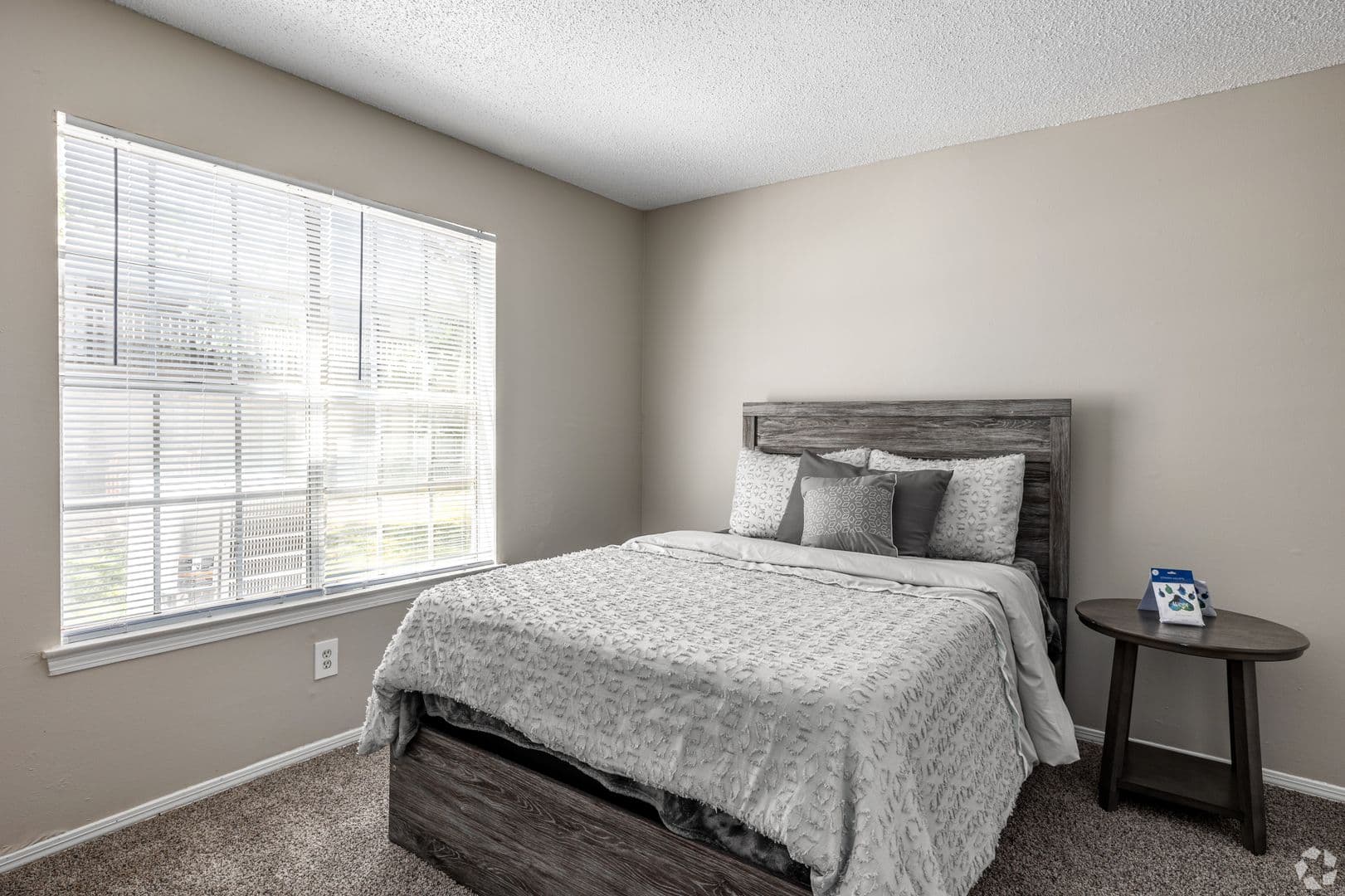 Oklahoma City Apartment: 2700 Indian Creek Blvd