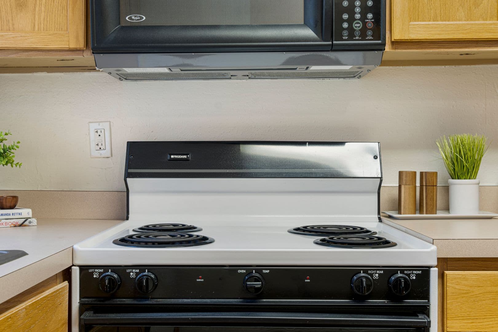 Tulsa Apartment: 8812 S Delaware Ave