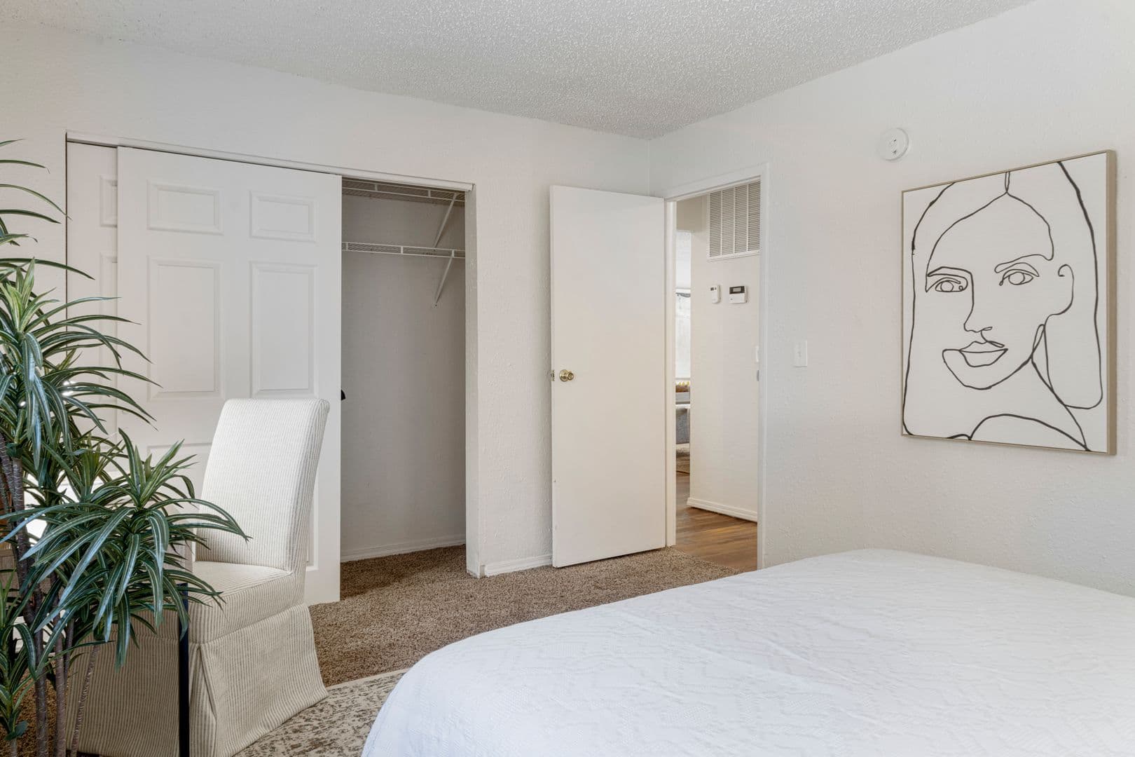 Tulsa Apartment: 8812 S Delaware Ave