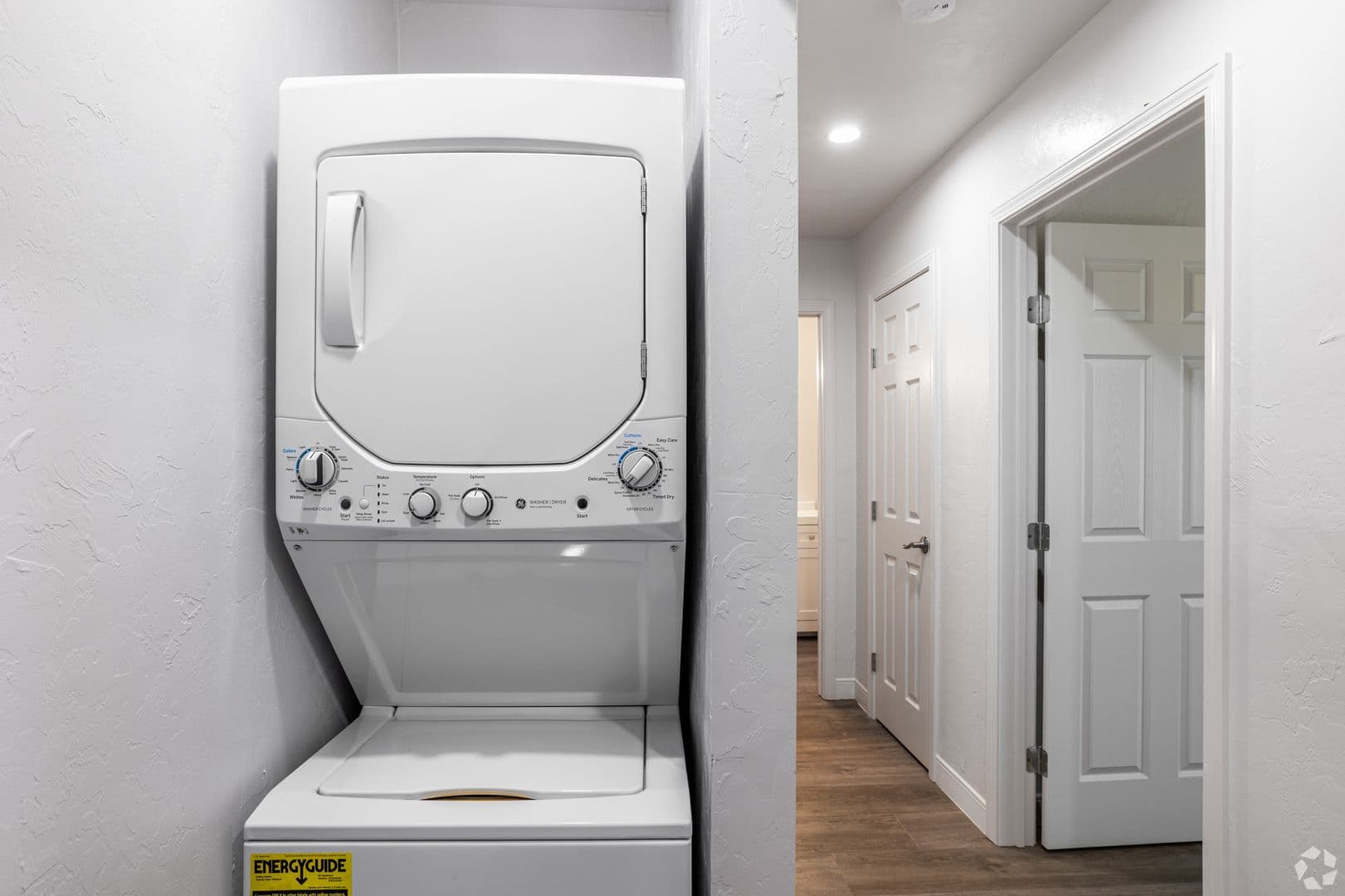 Oklahoma City Apartment: 2700 Indian Creek Blvd
