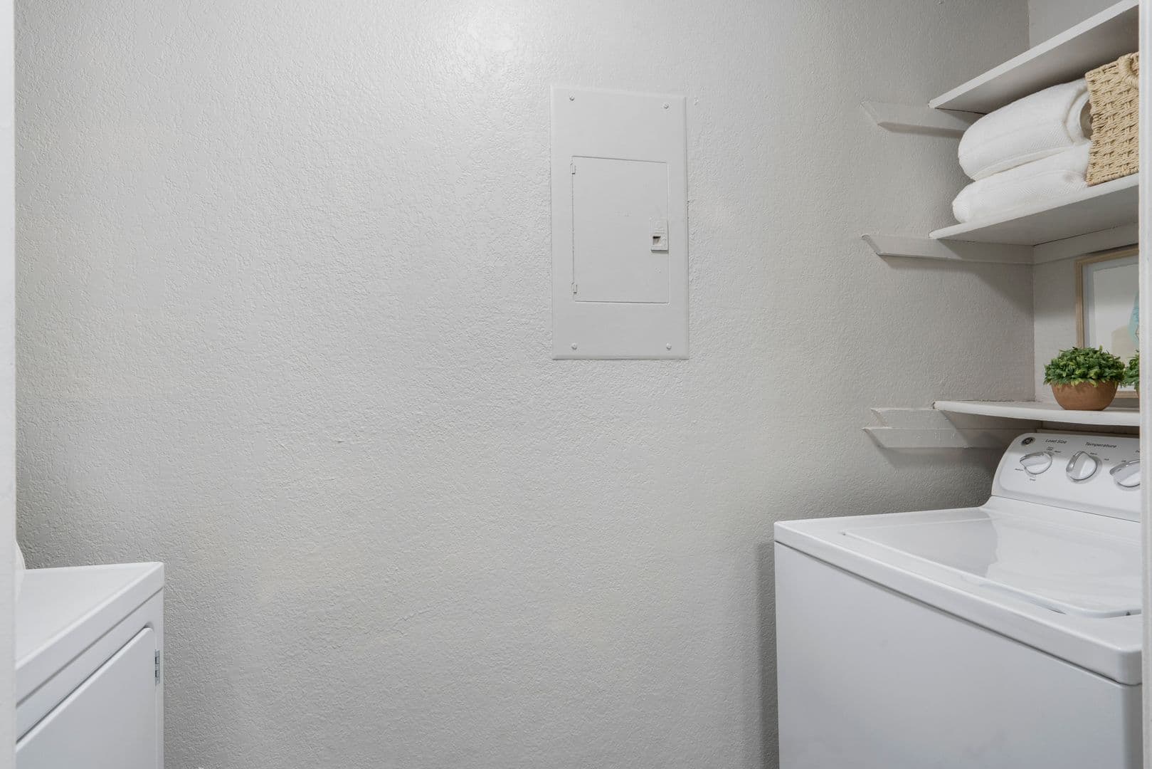 Tulsa Apartment: 10011 S Sheridan Road