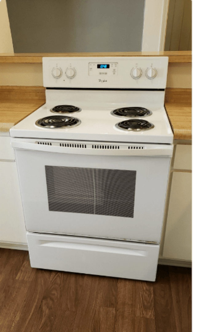 Edmond Apartment: 800 Chowning Ave