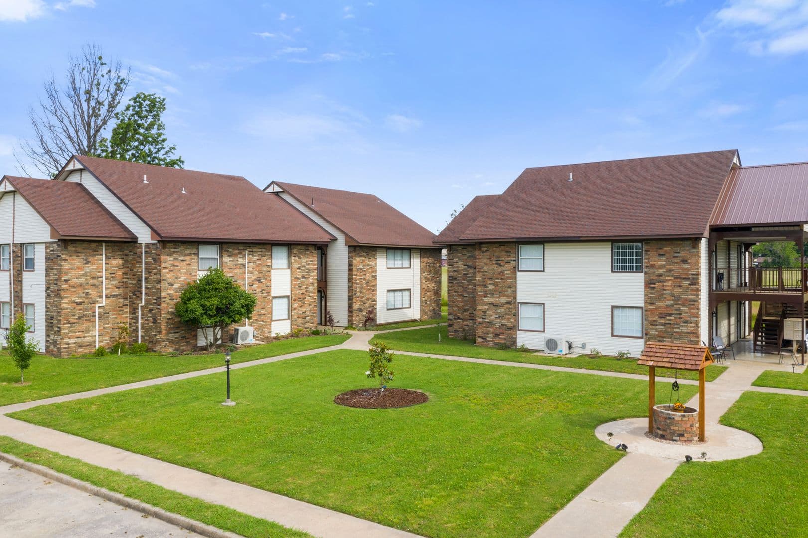Pryor Apartment: 1111 Sandpiper Drive #2