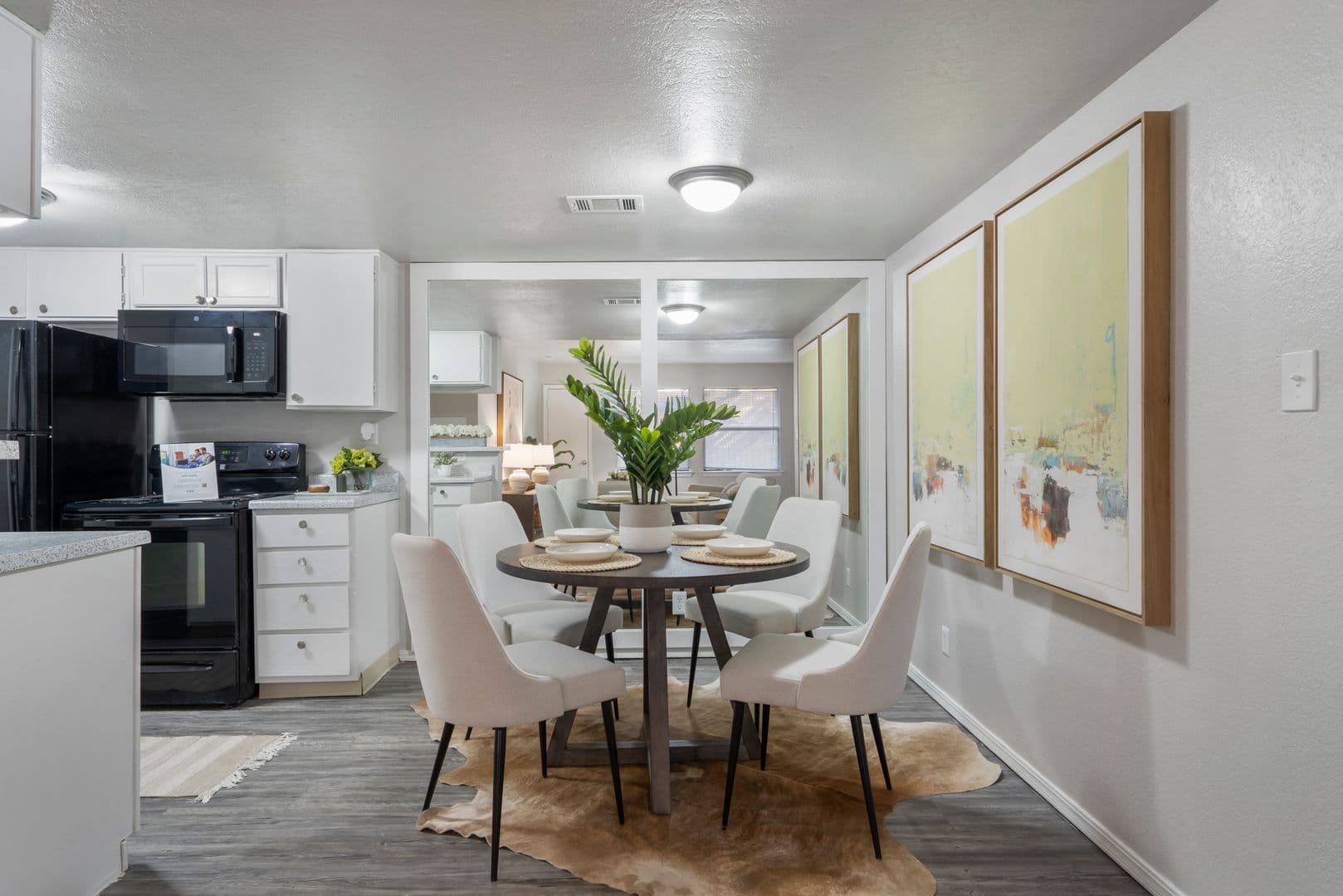 Tulsa Apartment: 10011 S Sheridan Road