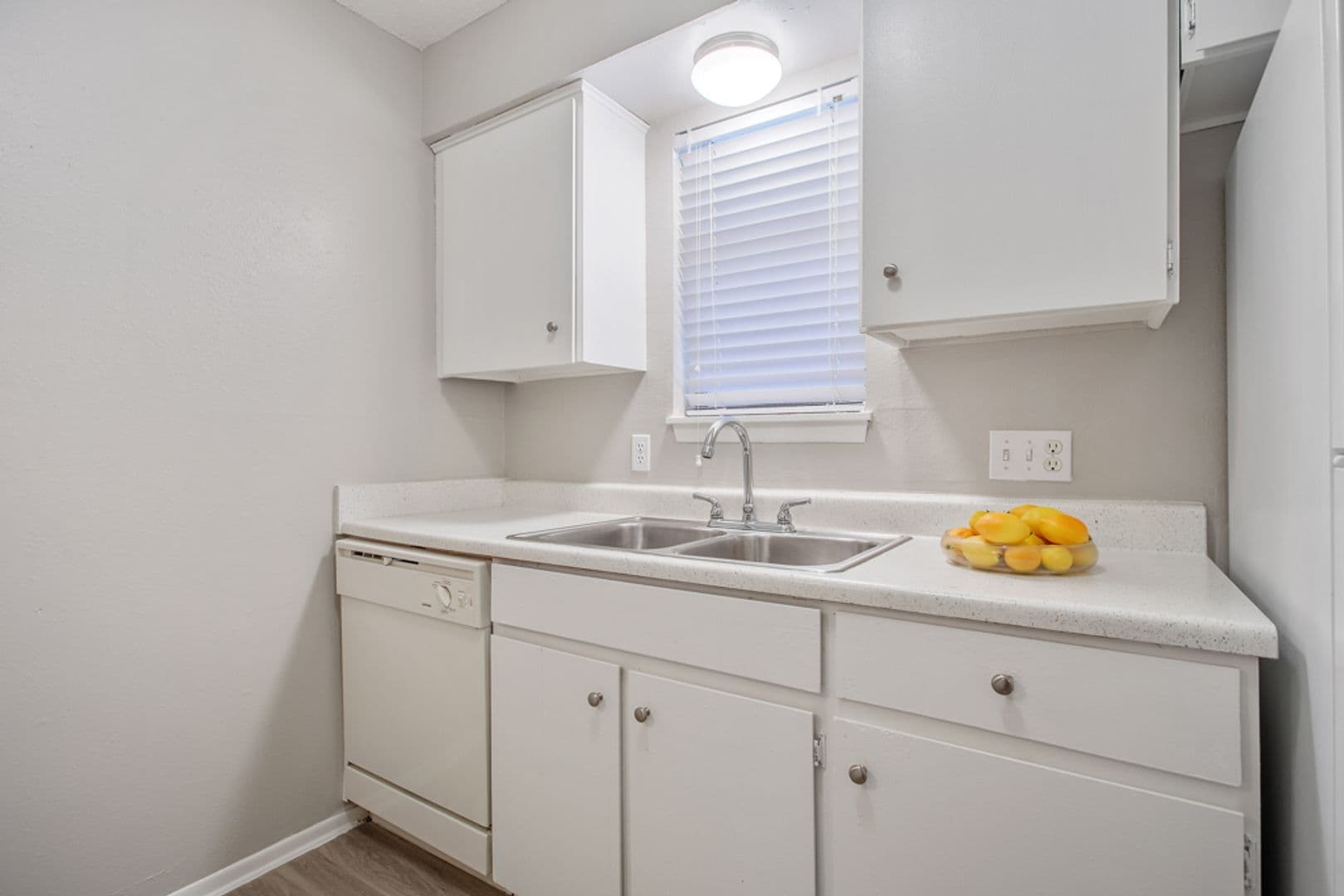 Norman Apartment: 1115 Biloxi Dr