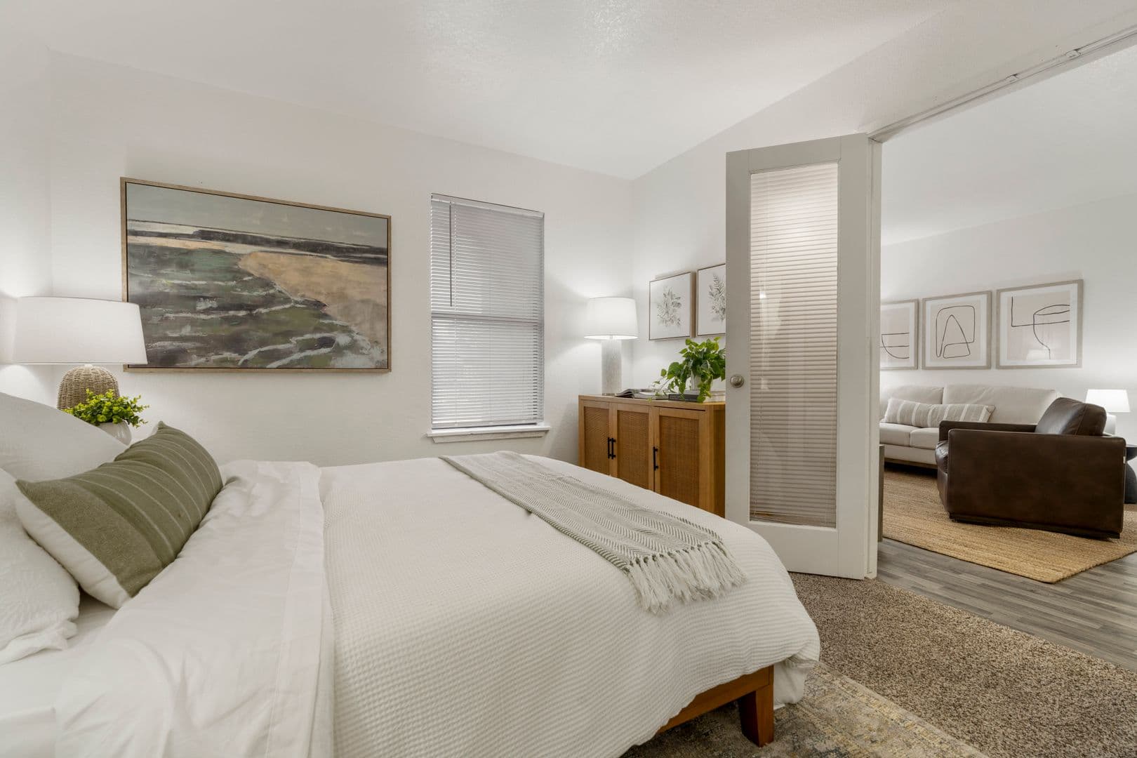 Norman Apartment: 3001 Oak Tree Ave