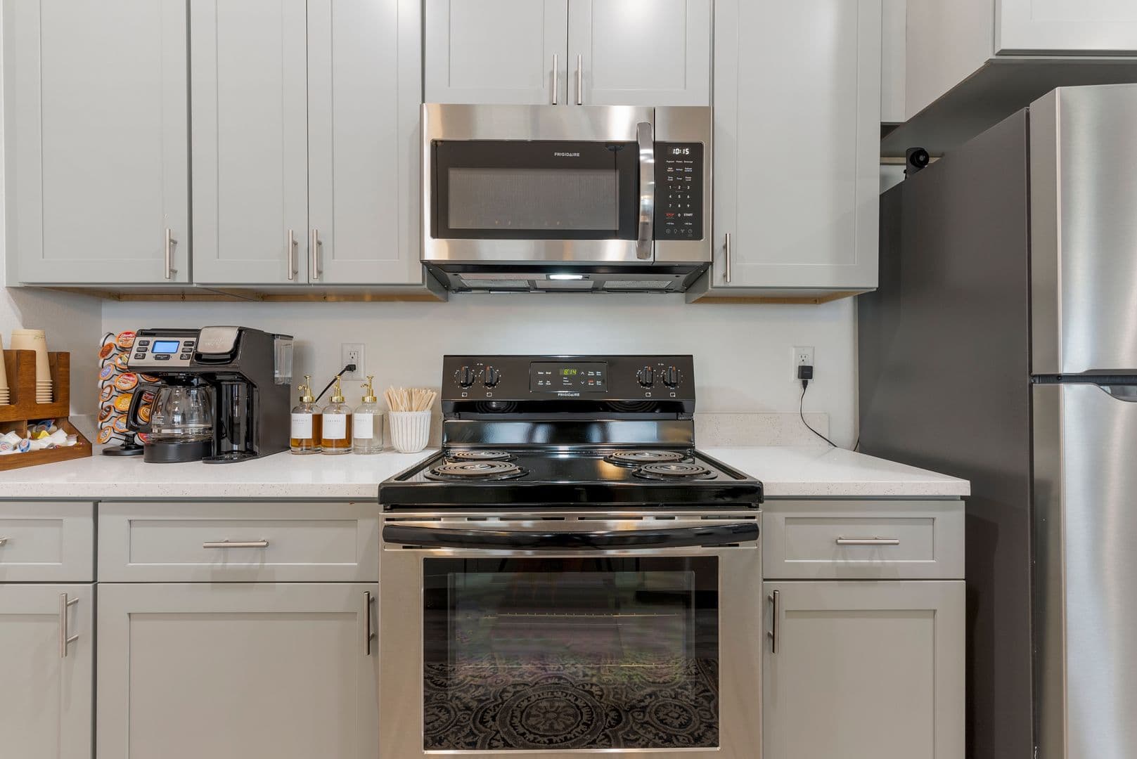 Springdale Apartment: 1510 Powell Street