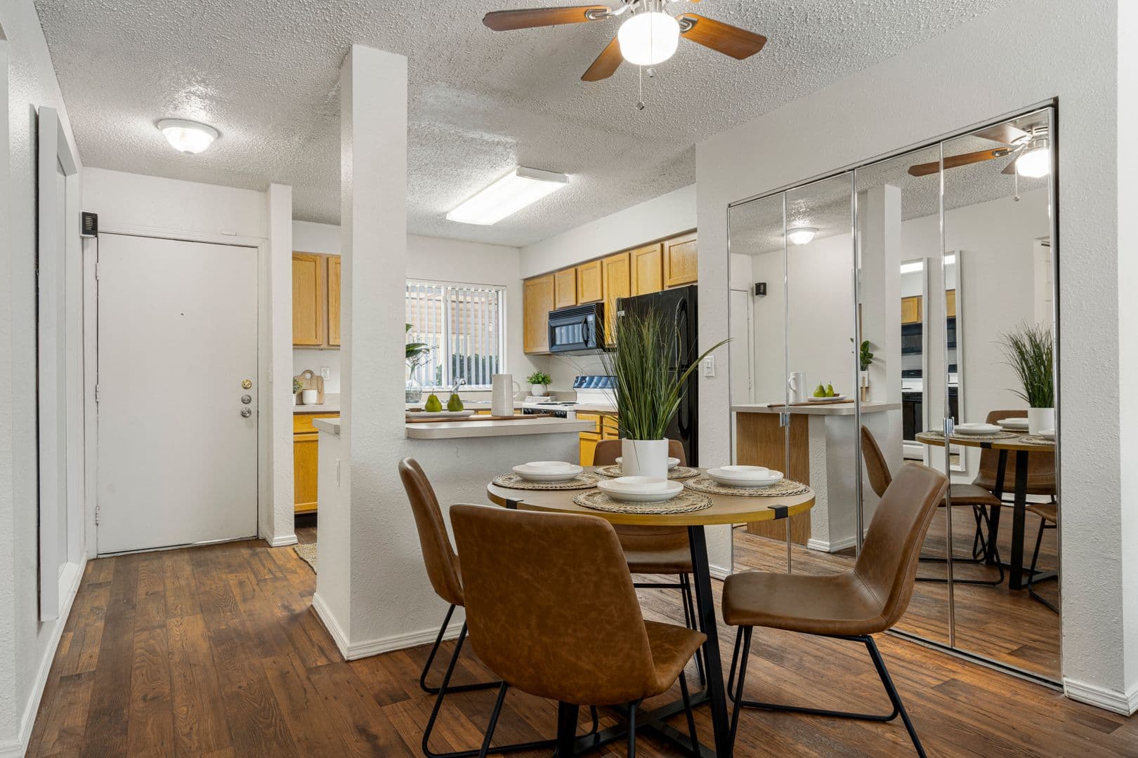 Tulsa Apartment: 8812 S Delaware Ave