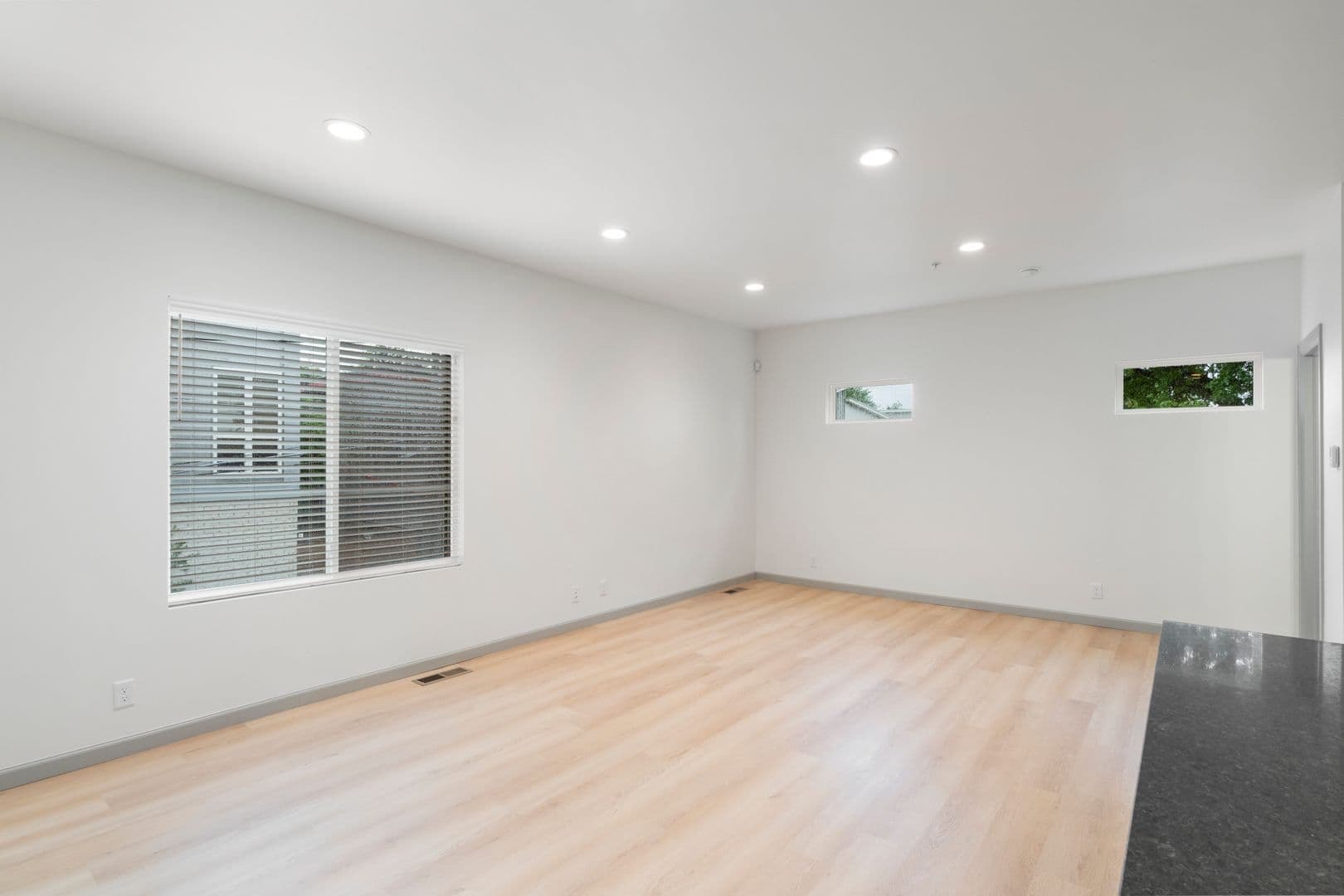 Tulsa Apartment: 1411 S Quaker Ave
