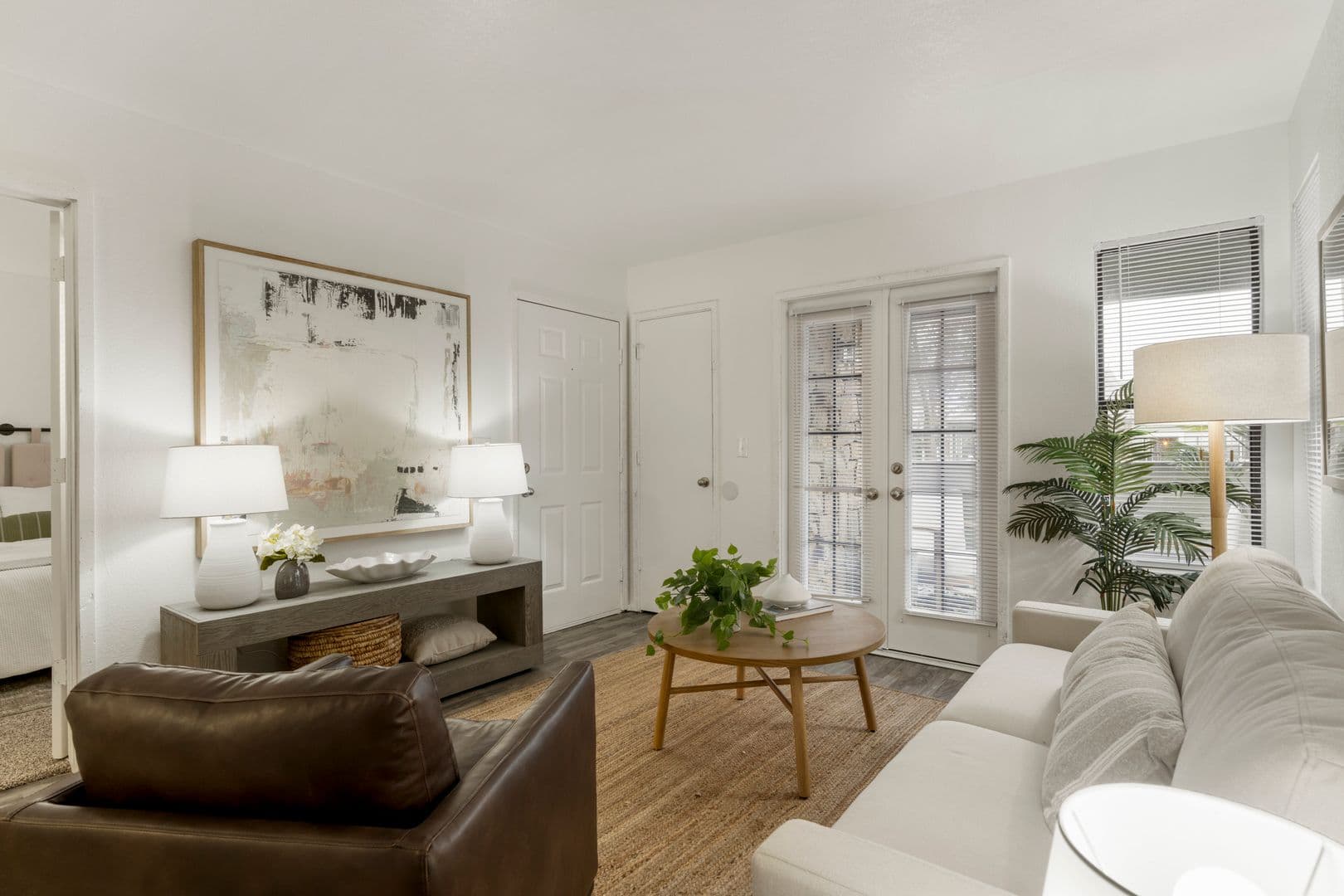 Norman Apartment: 3001 Oak Tree Ave