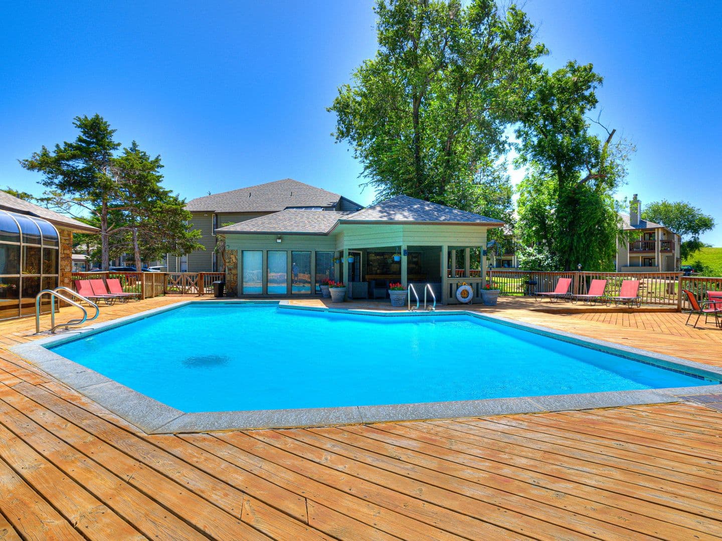 Norman Apartment: 3001 Oak Tree Ave