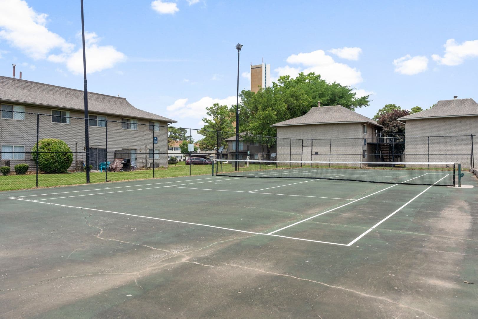 Tulsa Apartment: 8812 S Delaware Ave