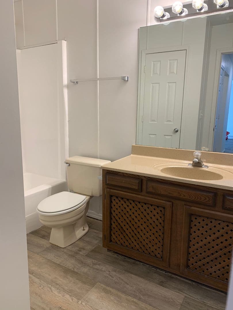 Bixby Apartment: 8336 East 120th Place