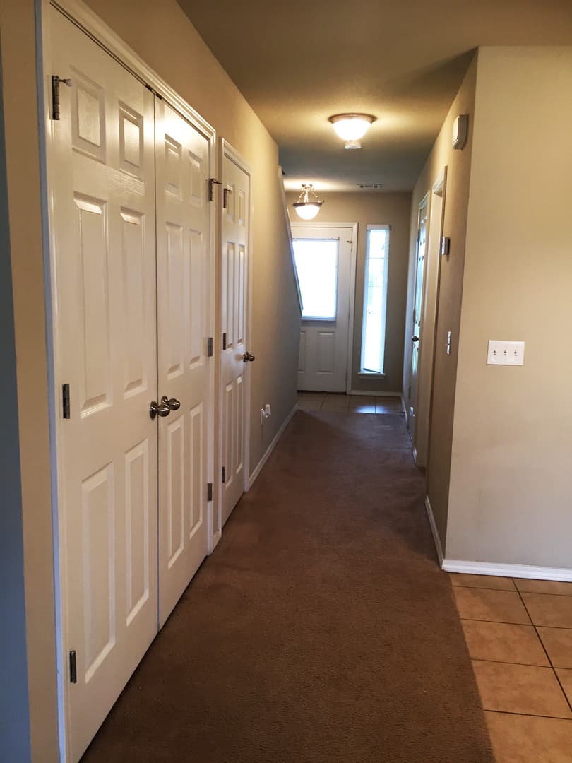 Broken Arrow Apartment: 3400 E. Fairmont Street