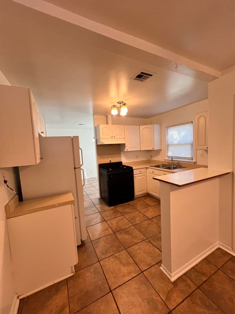 Tulsa Apartment: 334 E. 46th Street